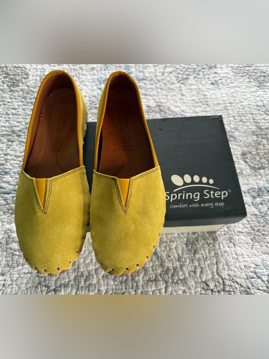 Spring Step Shoes - Spring Step Yellow Suede Flats - Kathaleta